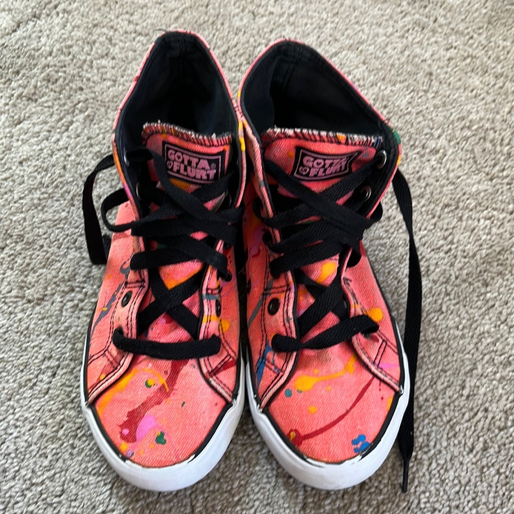 Gotta Flurt Sneakers